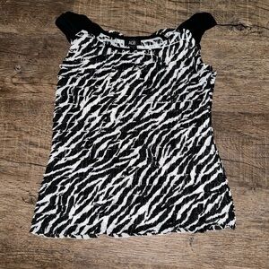 Black and white ruffle top